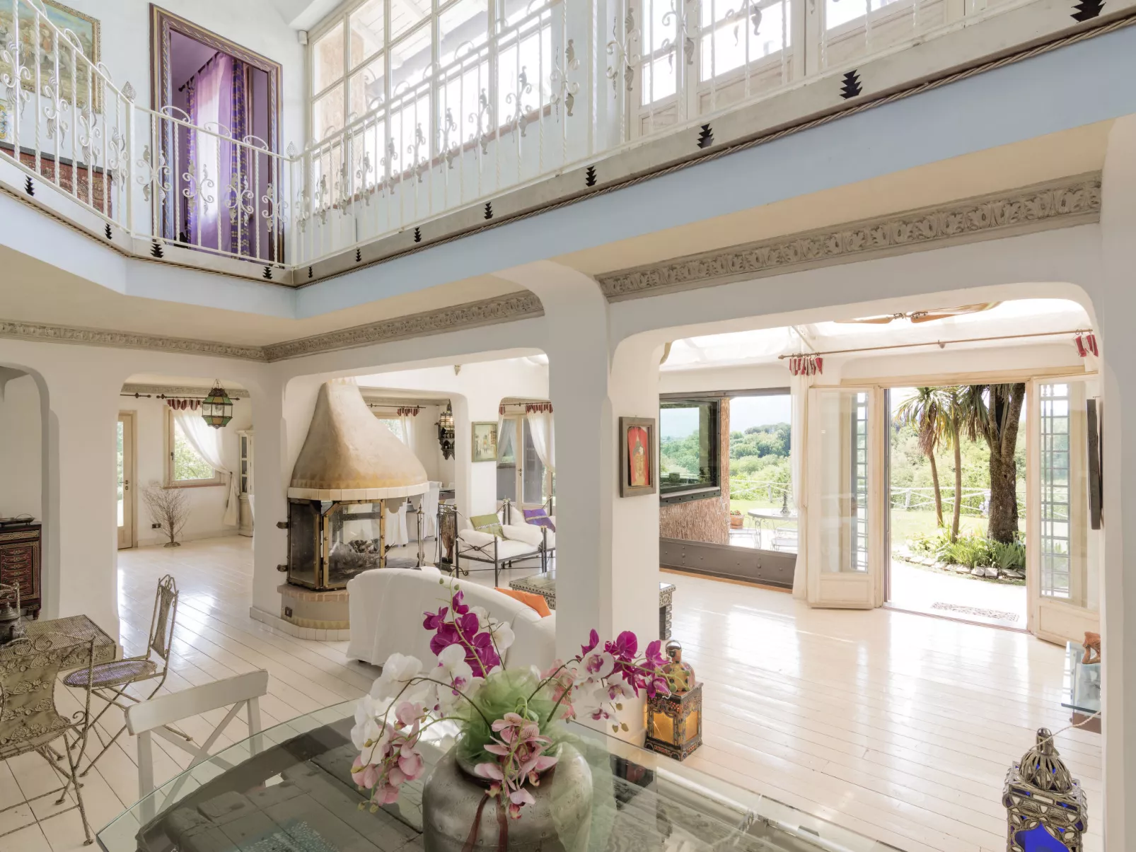 Villa Oriental-Inside