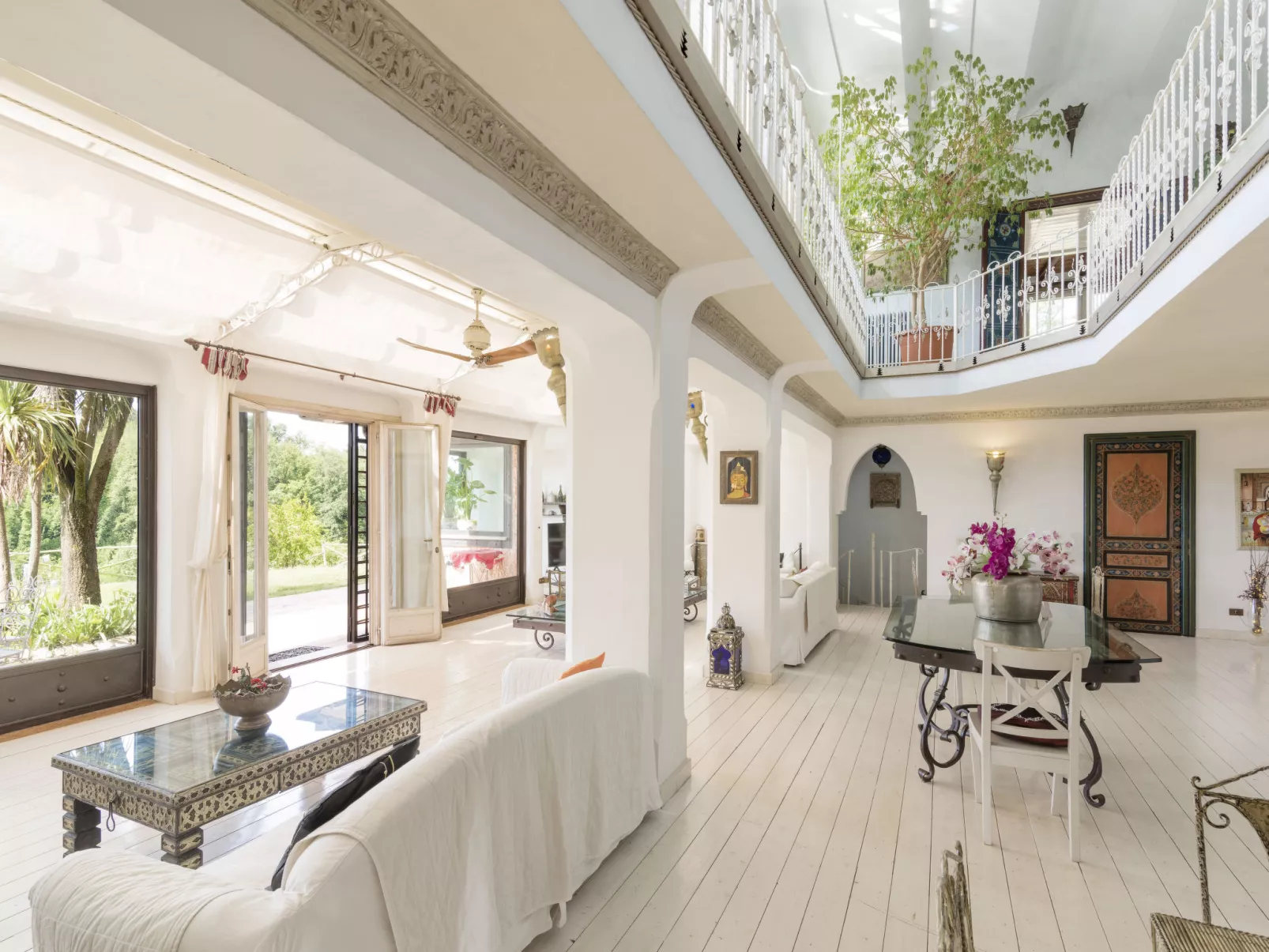 Villa Oriental-Inside