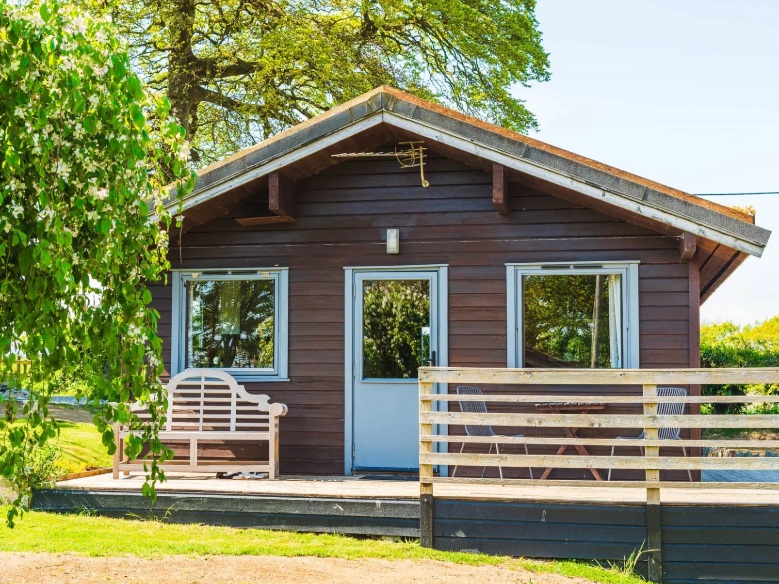 Beech Lodge-Outside