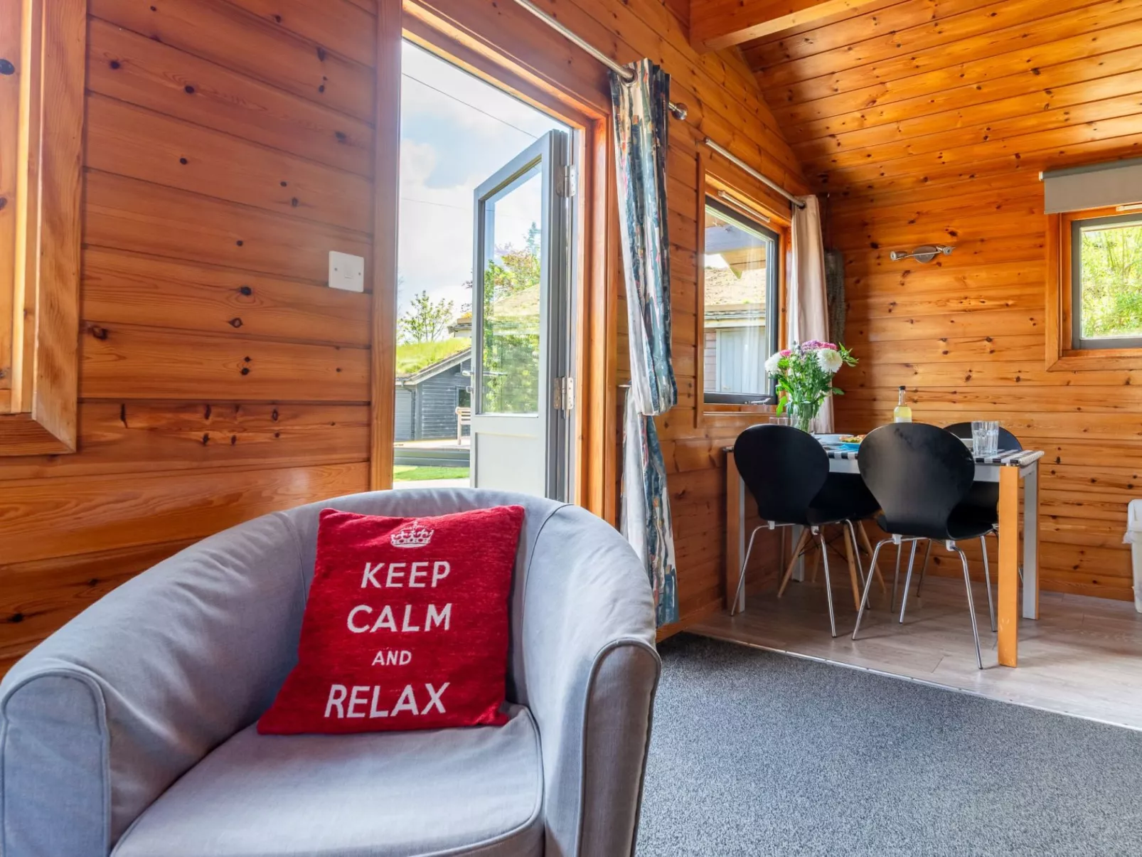 Beech Lodge-Inside