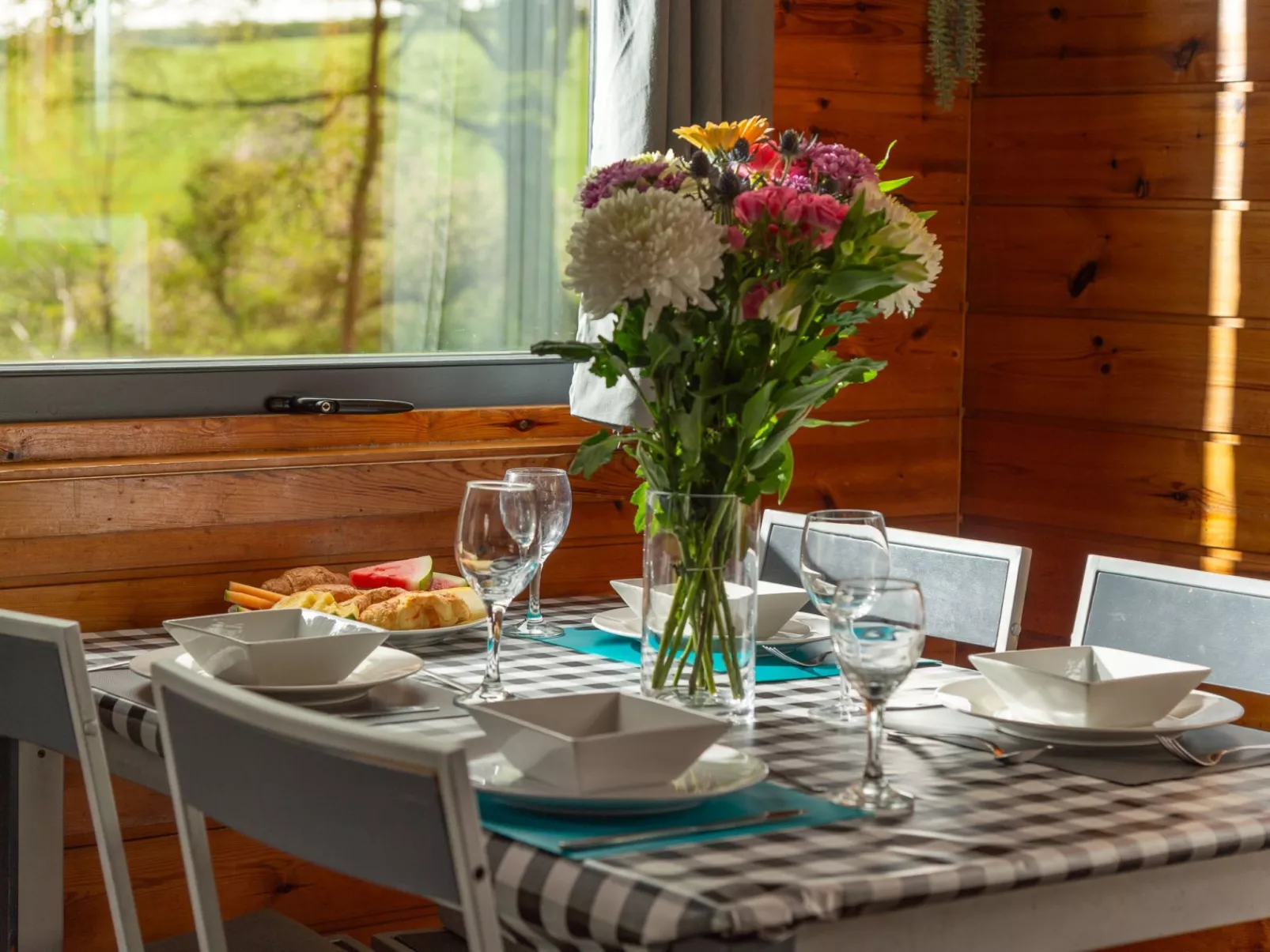 Sycamore Hot Tub Lodge-Inside