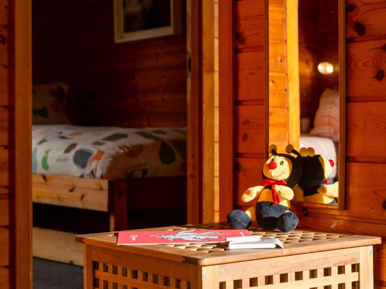Sycamore Hot Tub Lodge-Inside