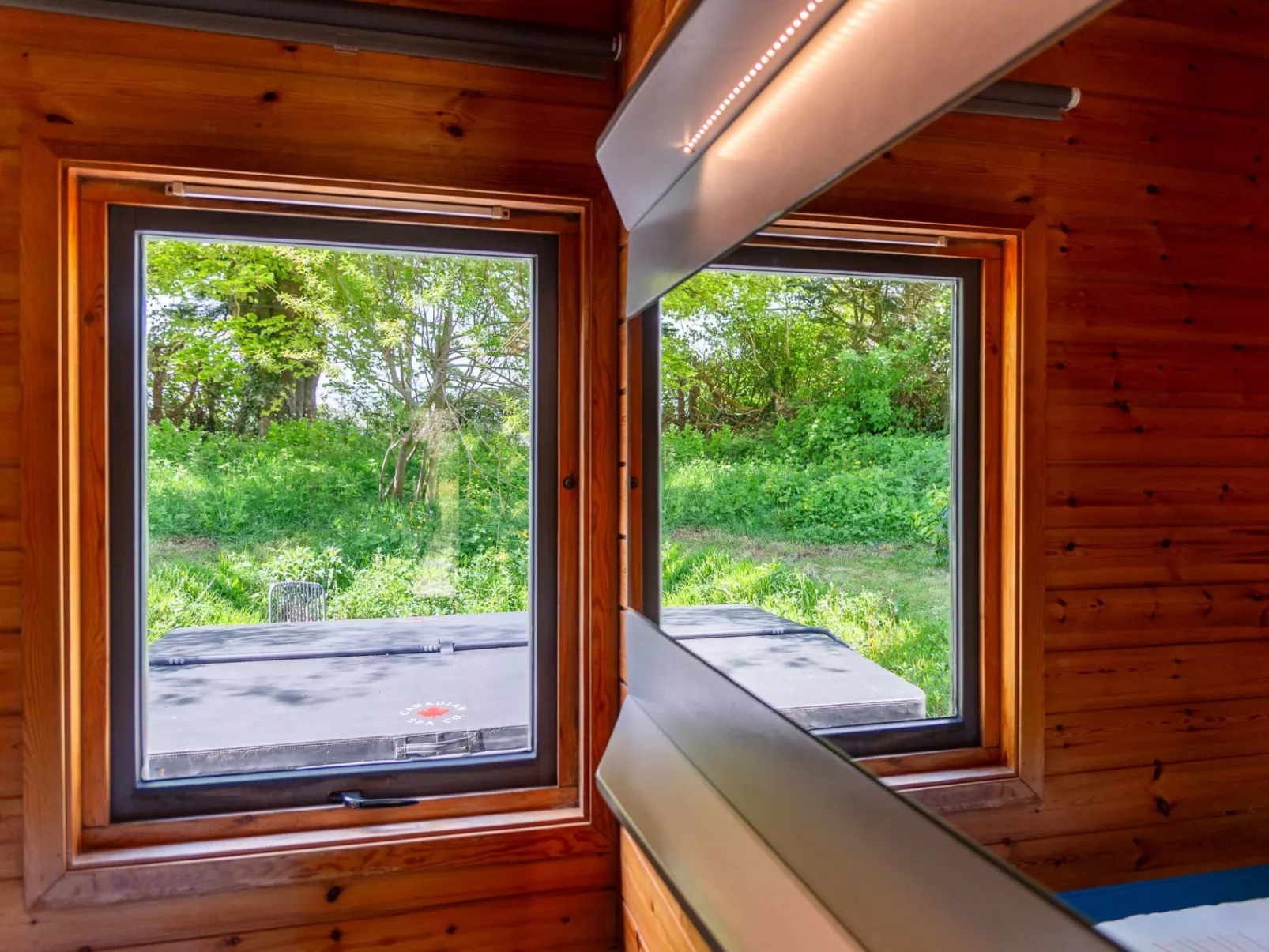 Bramley Hot Tub Lodge-Inside