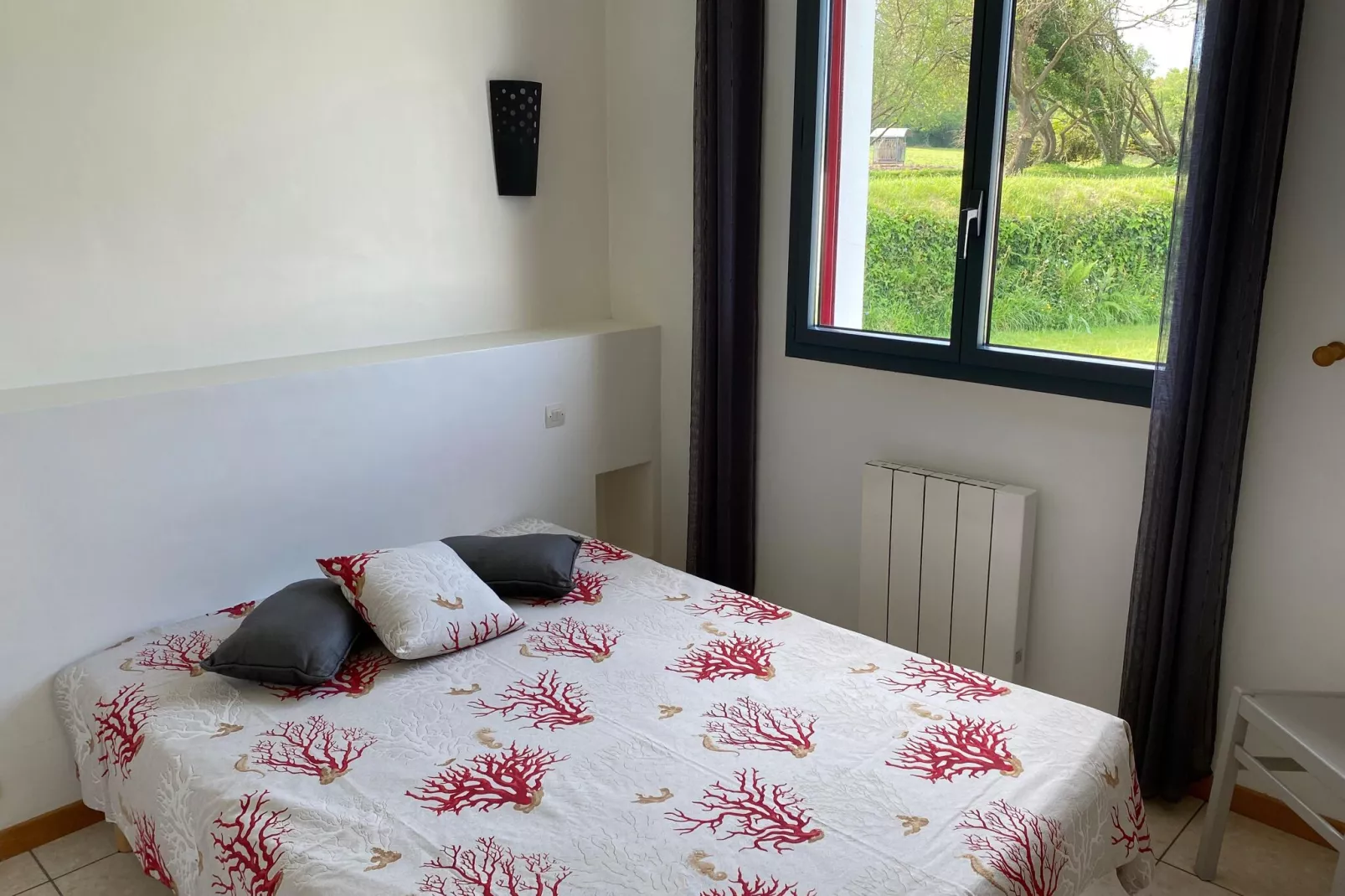 Holiday home, Perros-Guirec-4 pers., n°17-Bedroom