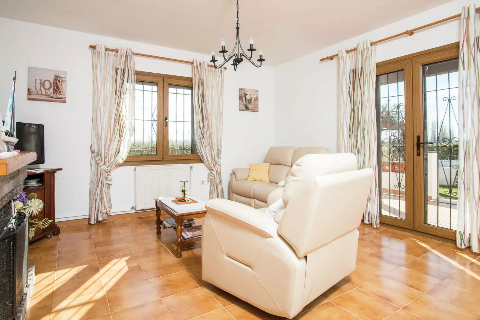 Bon Relax II45-Living room