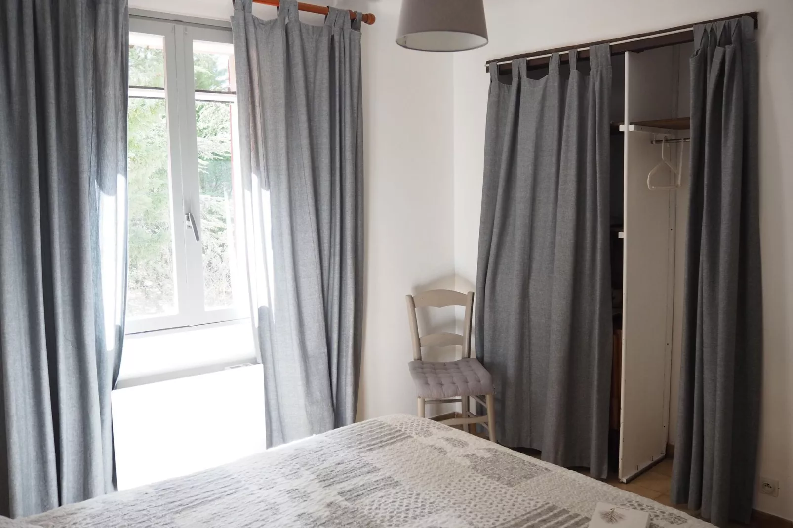 Doppelhaushälfte in Bédoin-Schlafzimmer