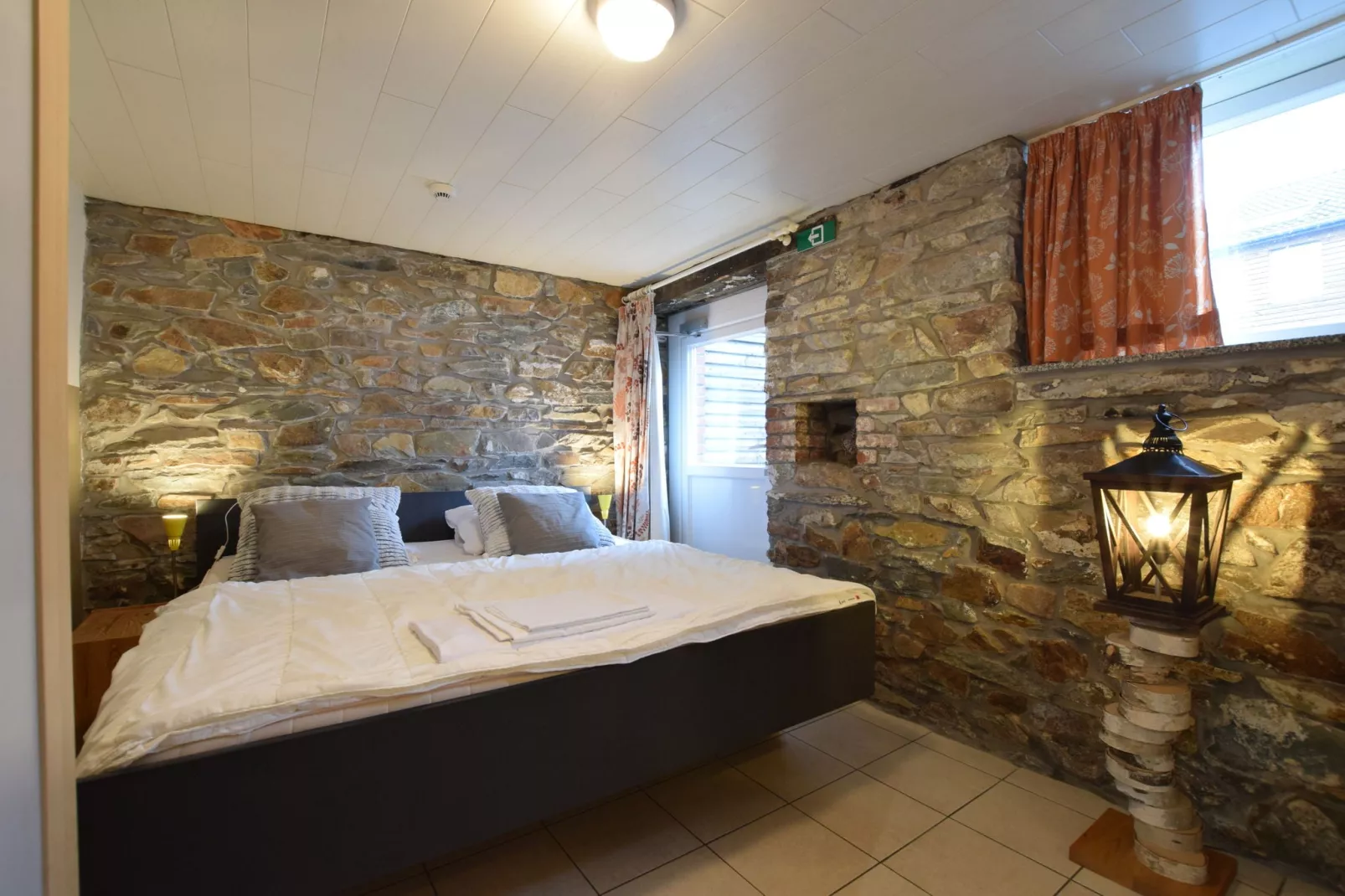Le Petit Baigneur-Bedroom