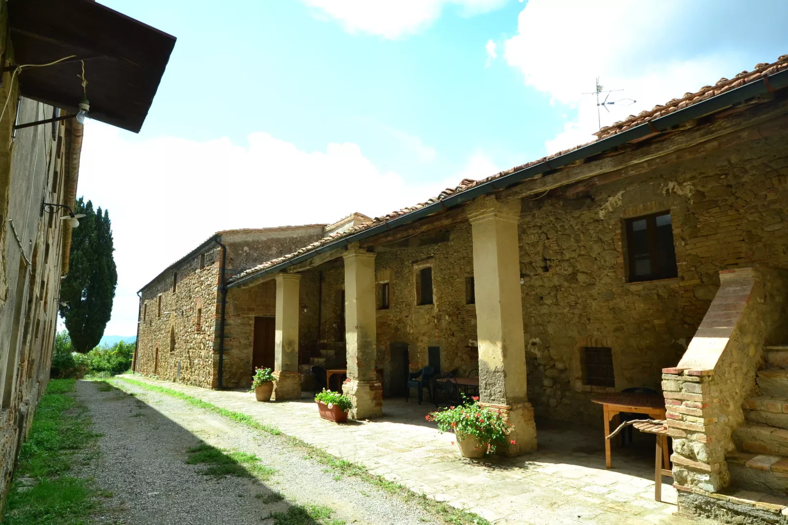 Allodola-Exterior summer