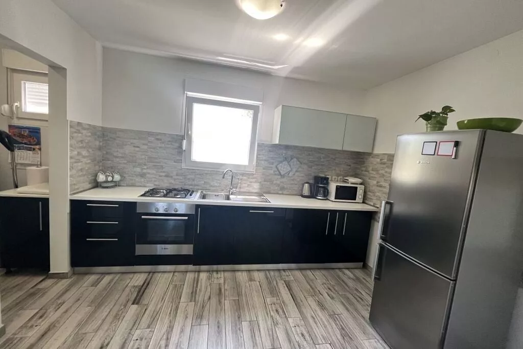 373398-Kitchen