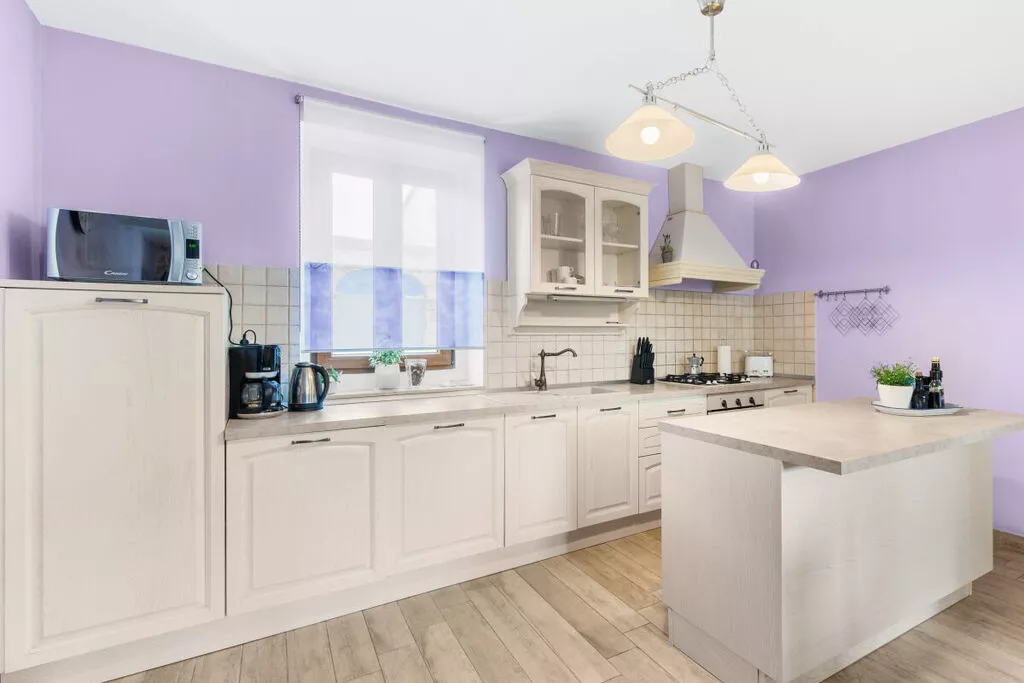 373400-Kitchen