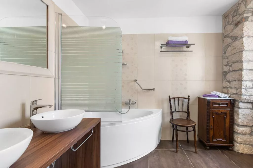373400-Bathroom