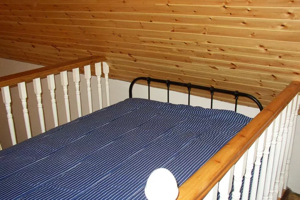 209165-Bedroom
