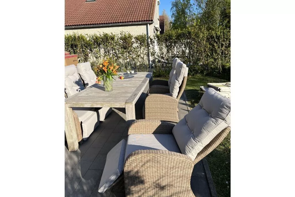 395671-Gardens summer
