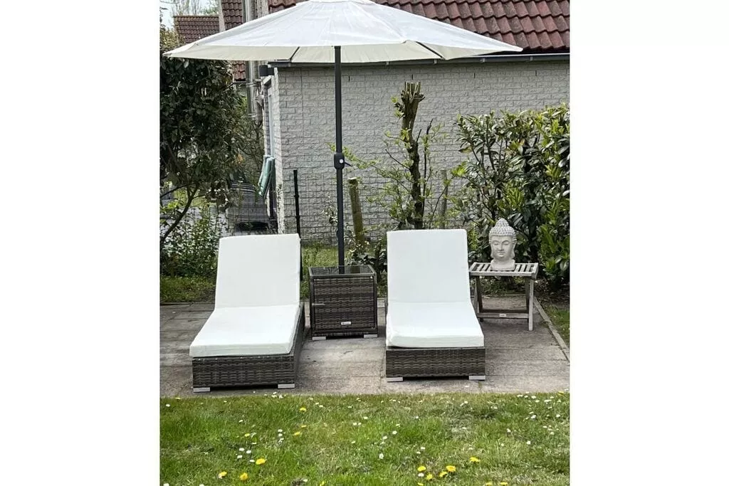 395671-Gardens summer