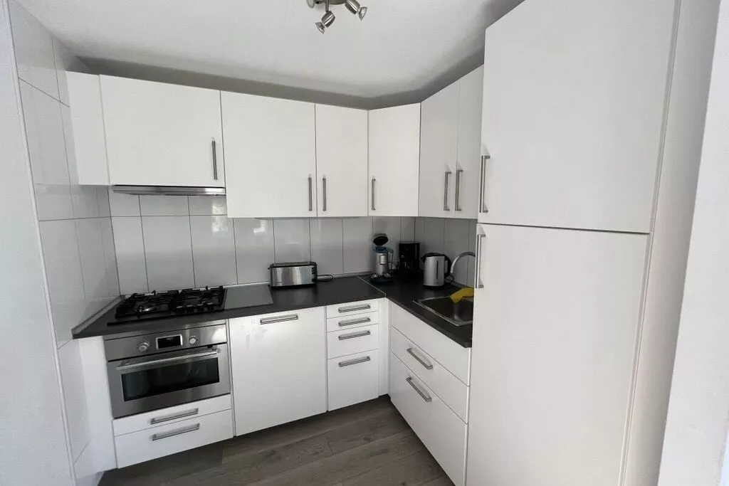 395671-Kitchen