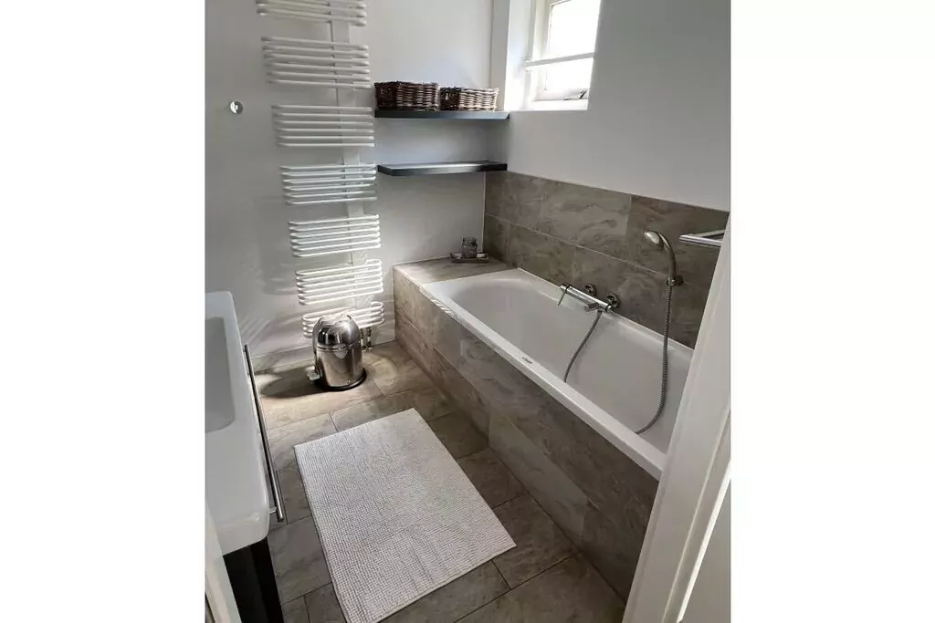 395671-Bathroom