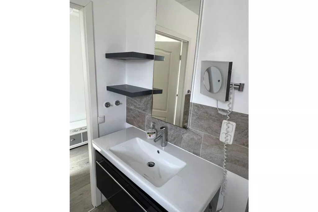 395671-Bathroom