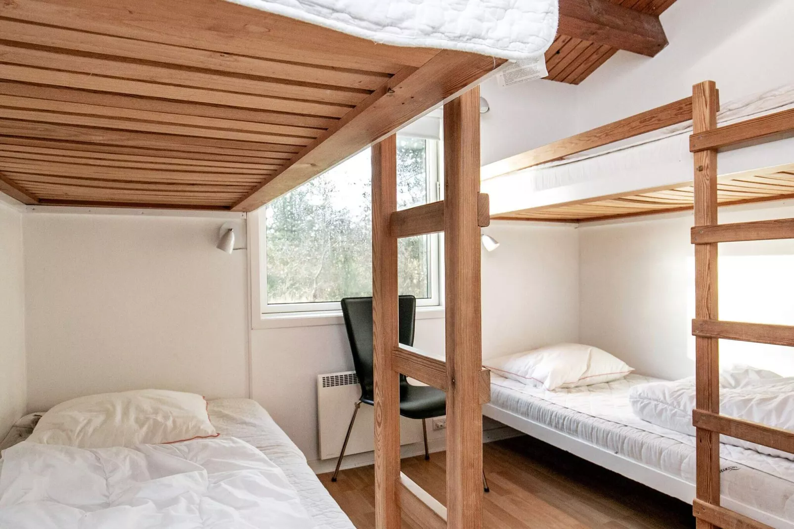 16 person holiday home in Humble-Indoor