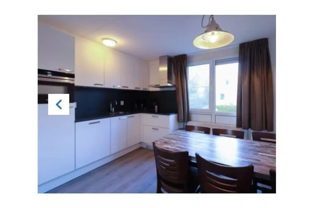 433051-Kitchen
