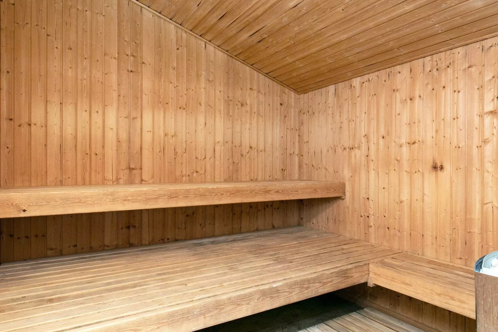 16 person holiday home in Humble-Sauna