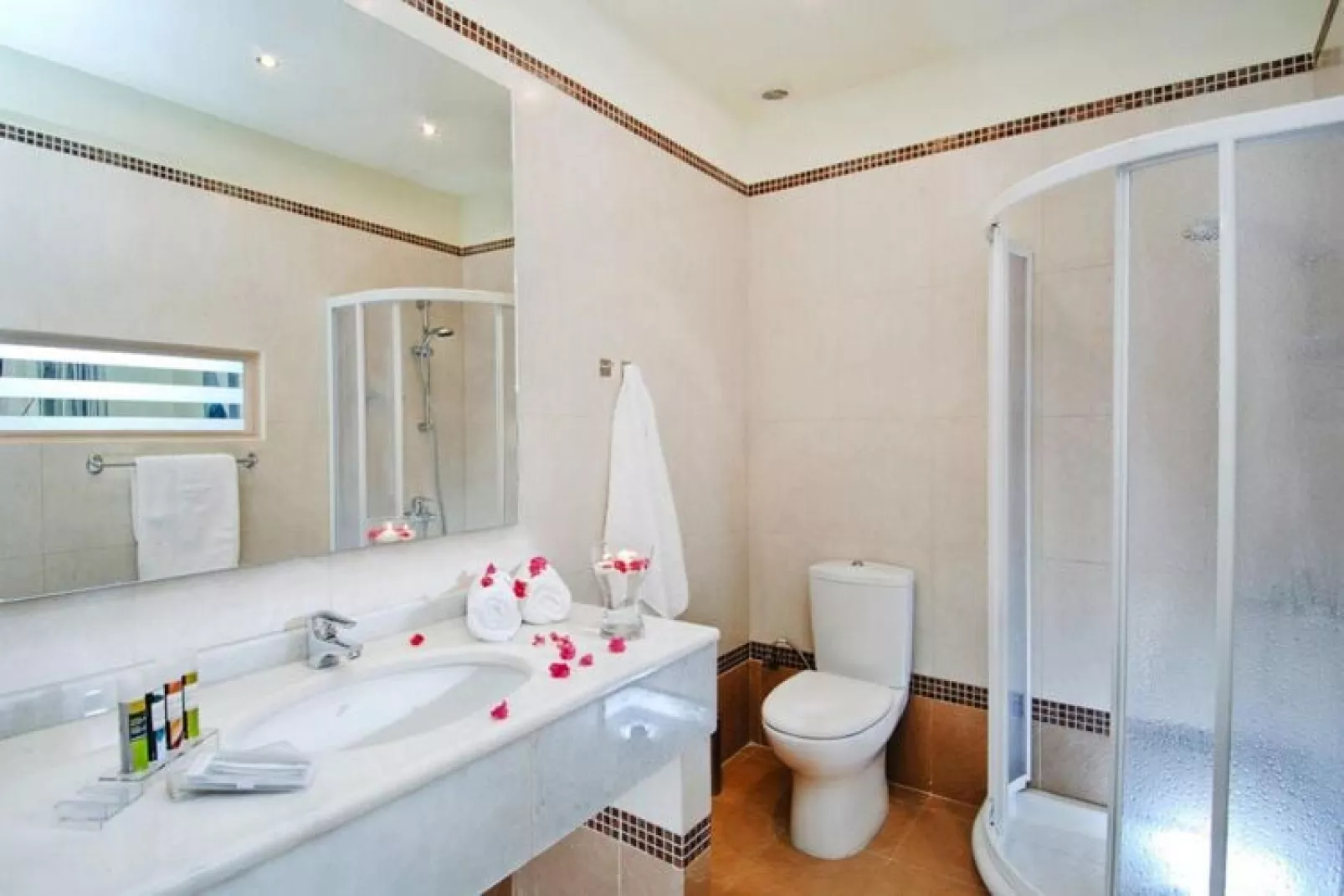 Istron Collection Villas - 3 bedroom villa Ouranos and Helios 150 qm-Salle de bain