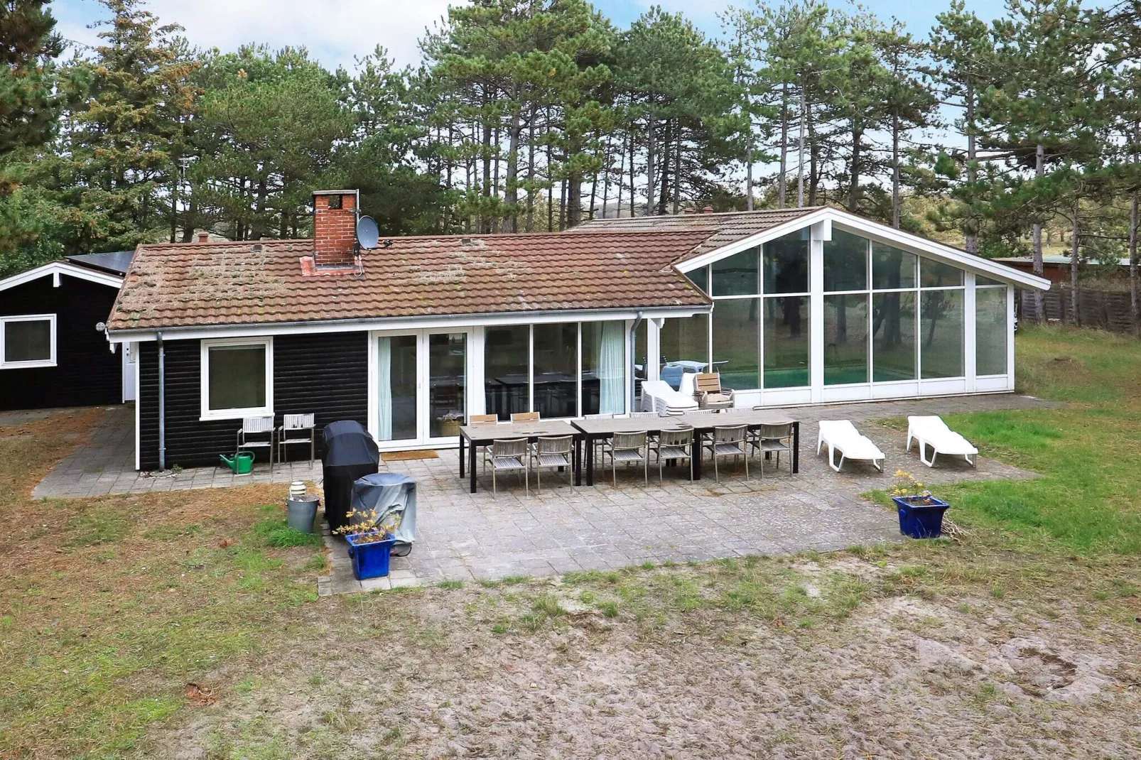 16 person holiday home in Humble-View