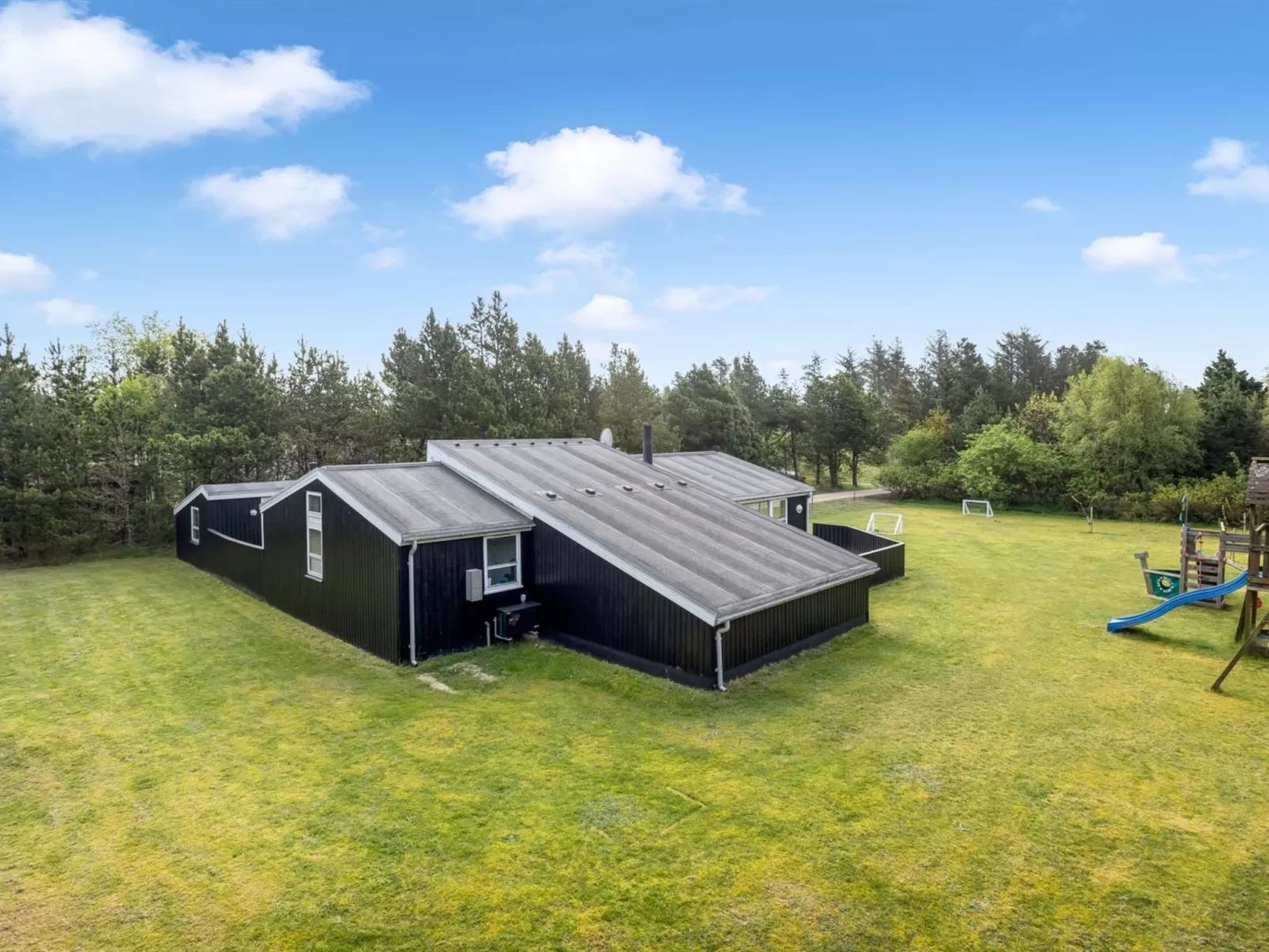"Halwarth" - 250m from the sea-Outside