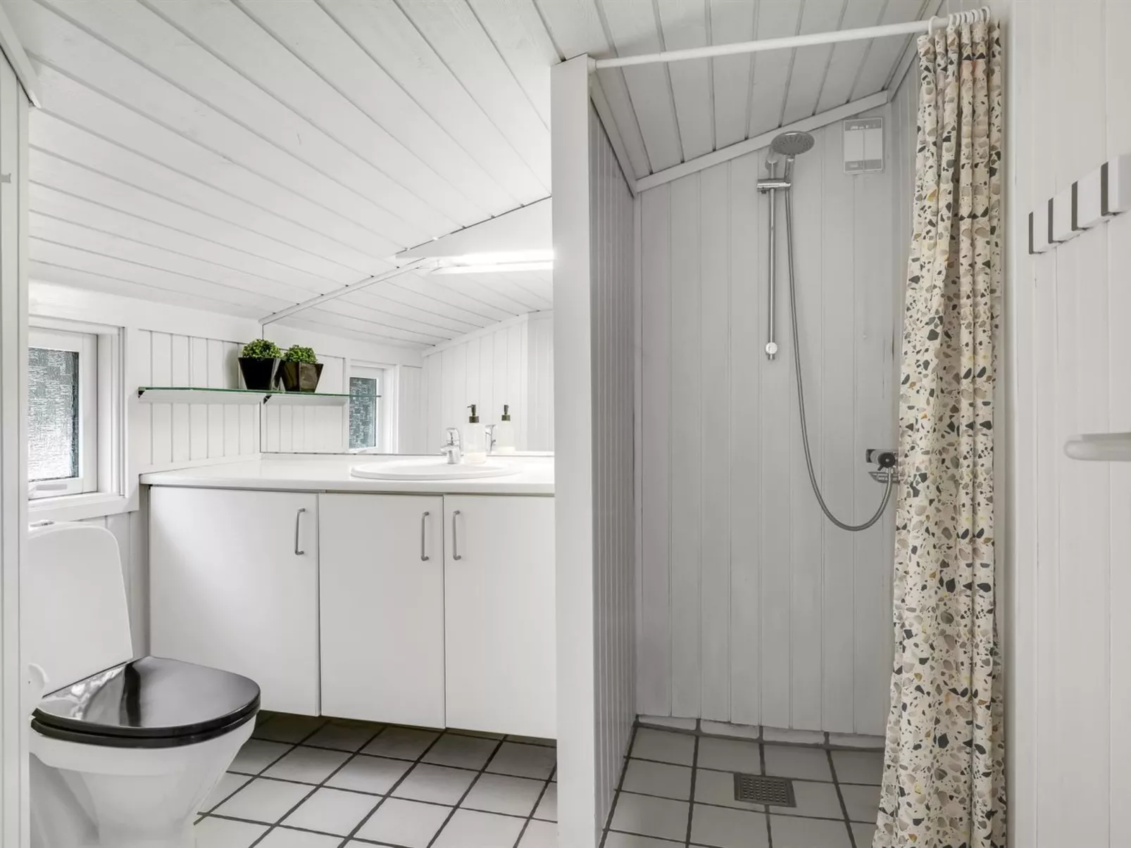 "Halwarth" - 250m from the sea-Inside
