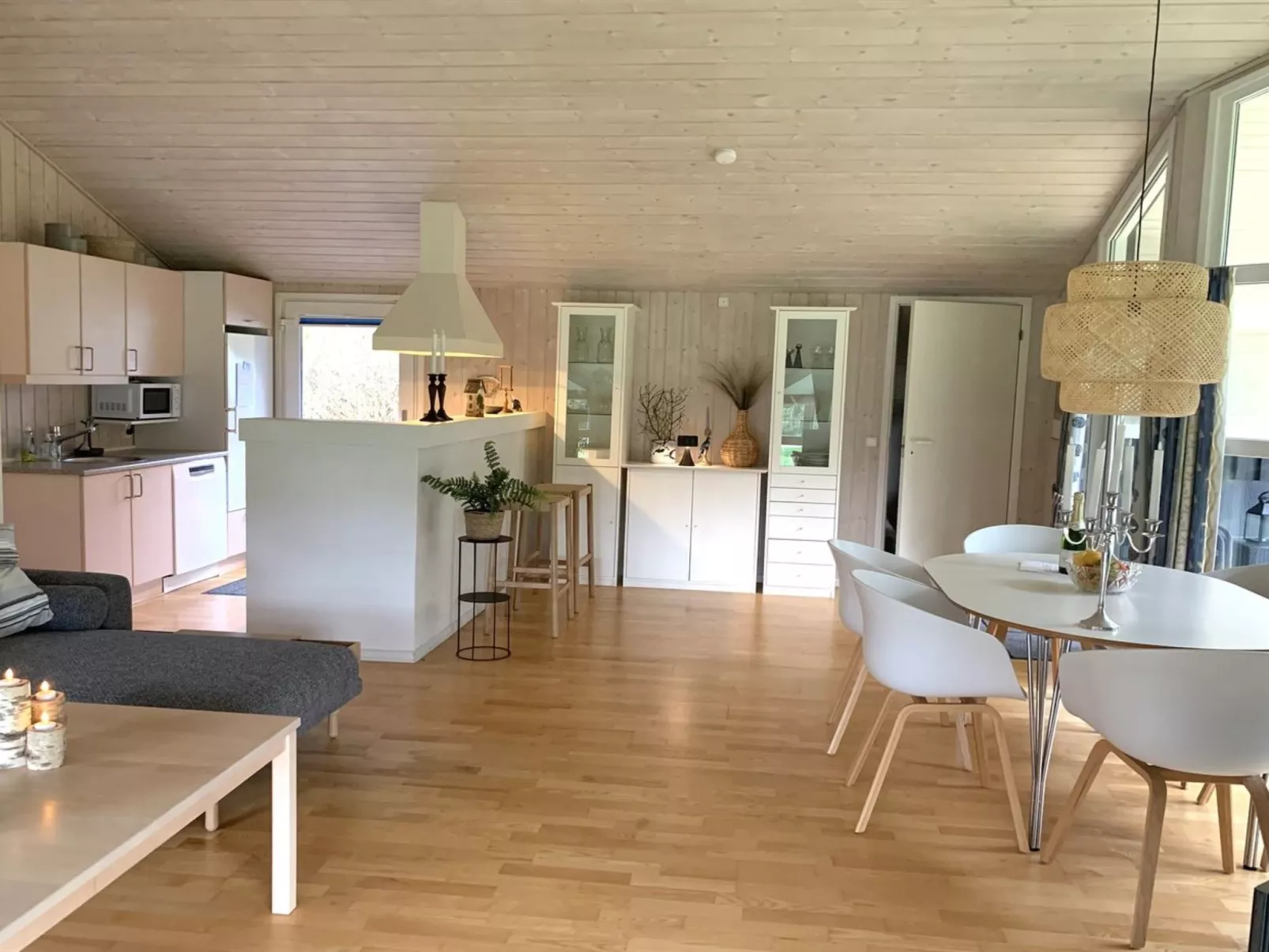 "Vilmar" - 1.2km from the sea-Inside