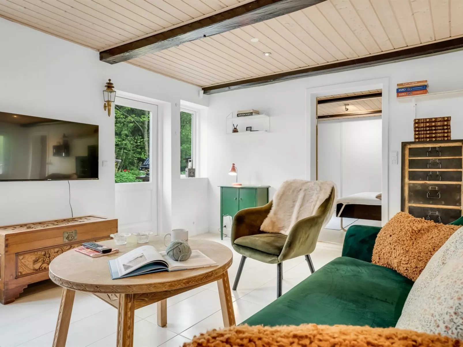 "Onida" - 5.5km from the sea-Inside