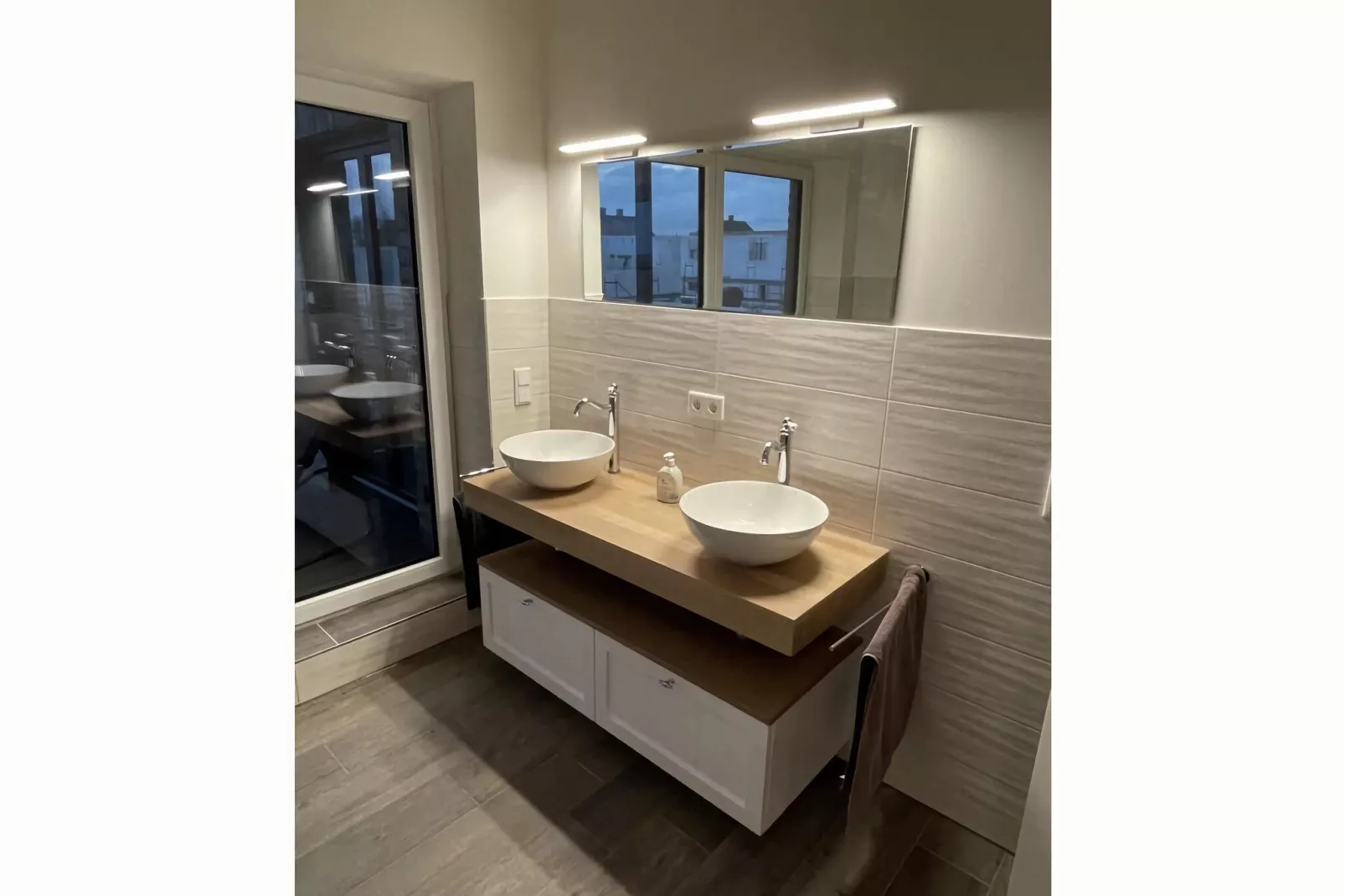 410806-Bathroom