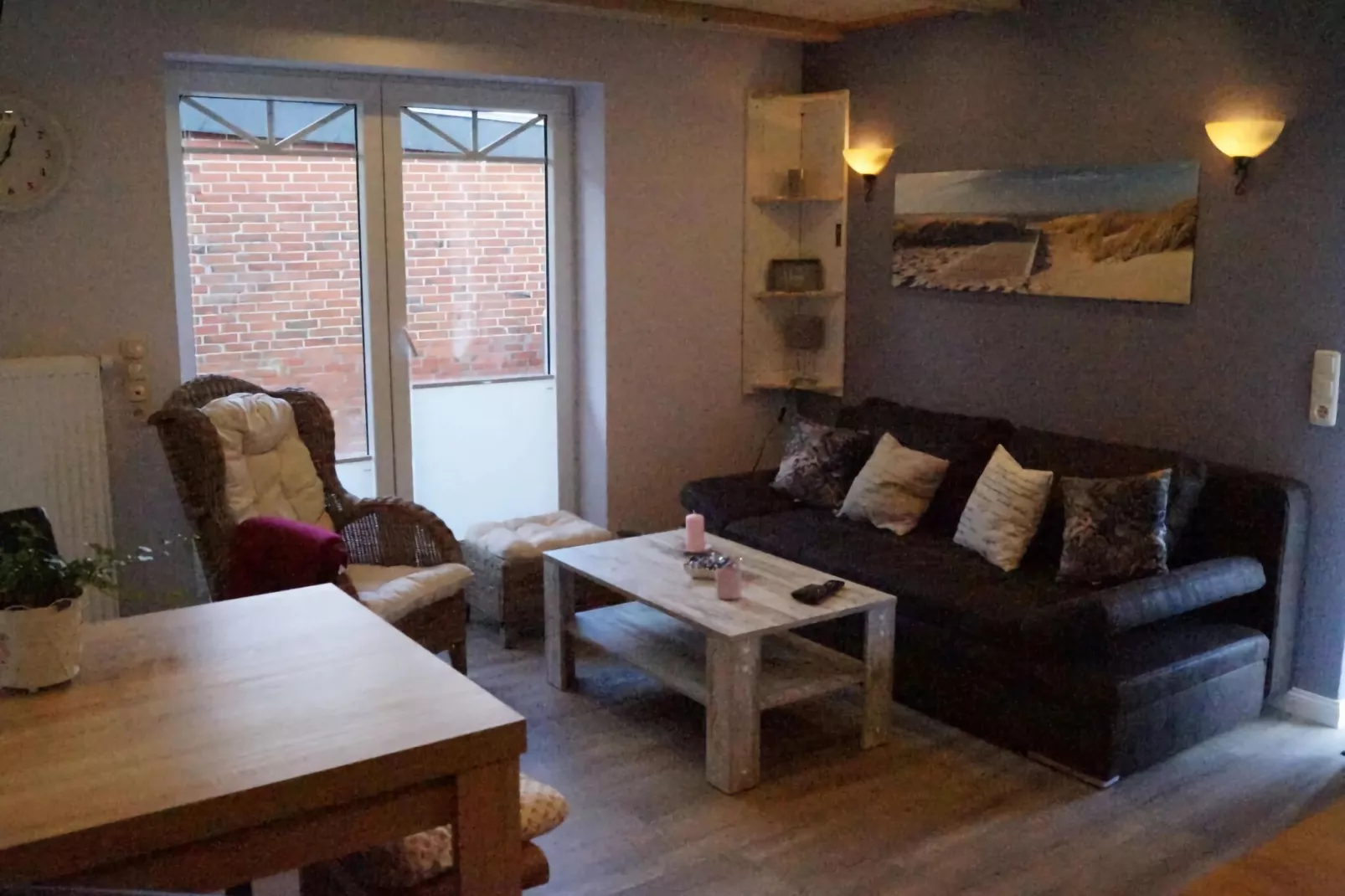 311616-Living room