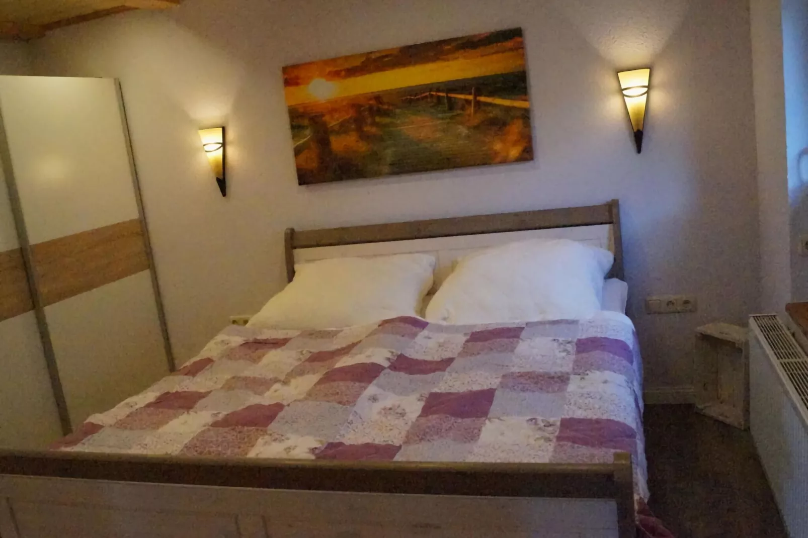 311616-Bedroom
