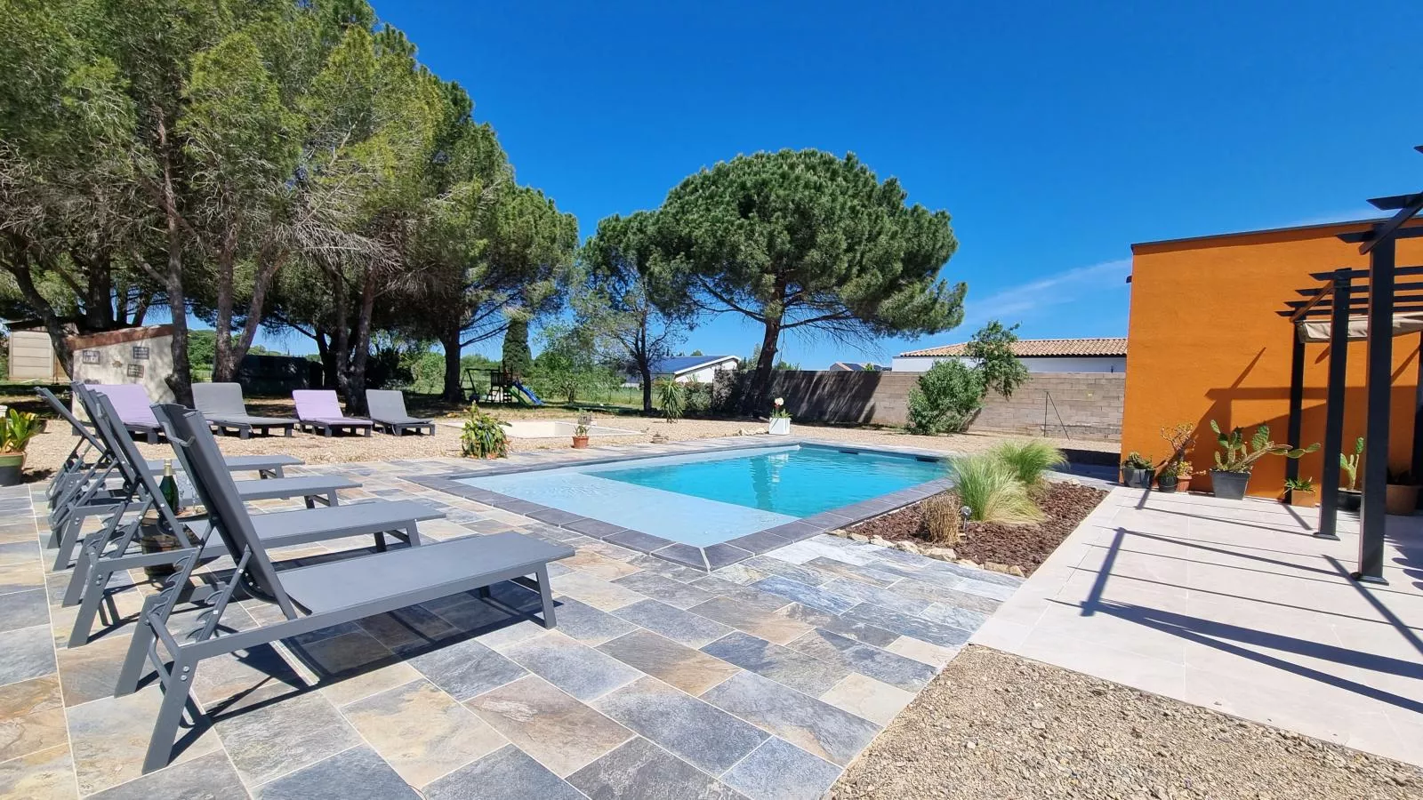 Le Catamaran-Pool