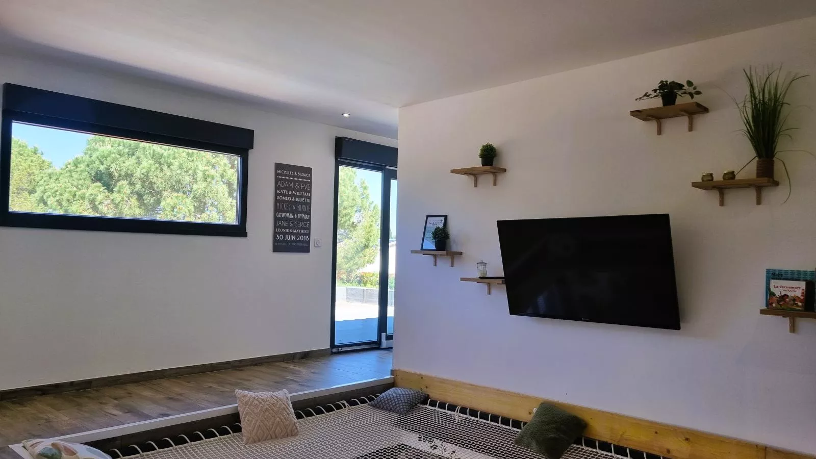 Le Catamaran-Recreation room