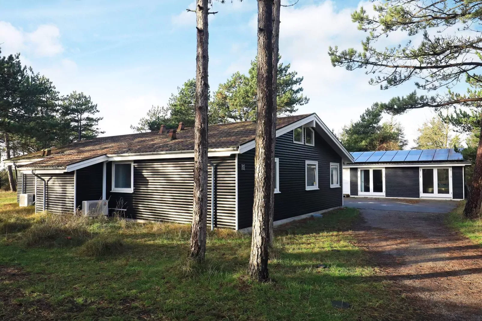 16 person holiday home in Humble-View