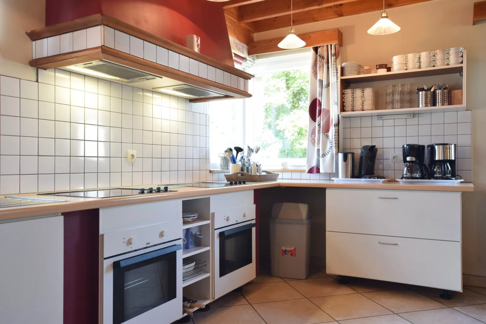 La Joie de Vivre-Kitchen