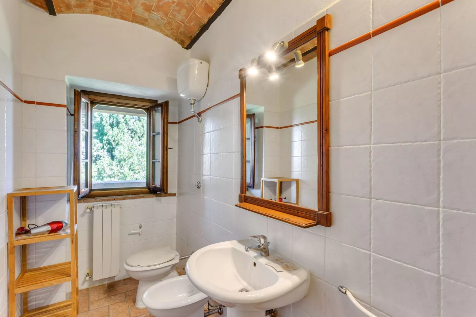 Ciliegio-Bathroom