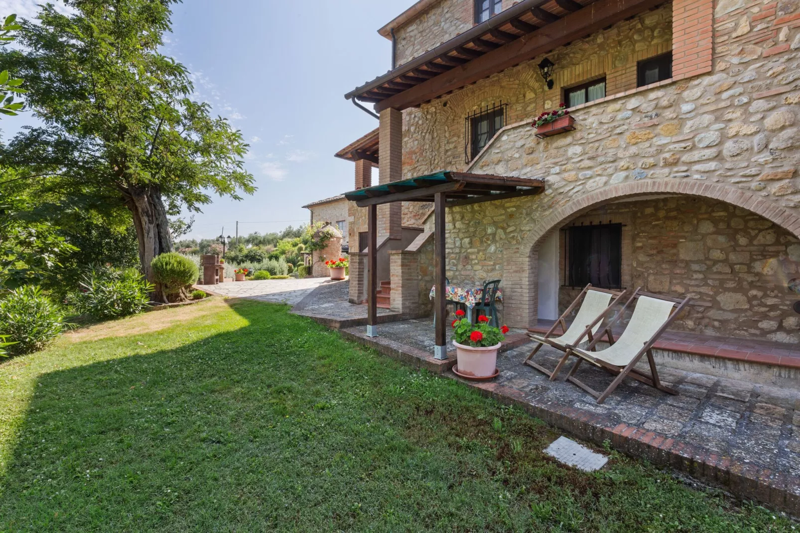 Ciliegio-Terrace balcony