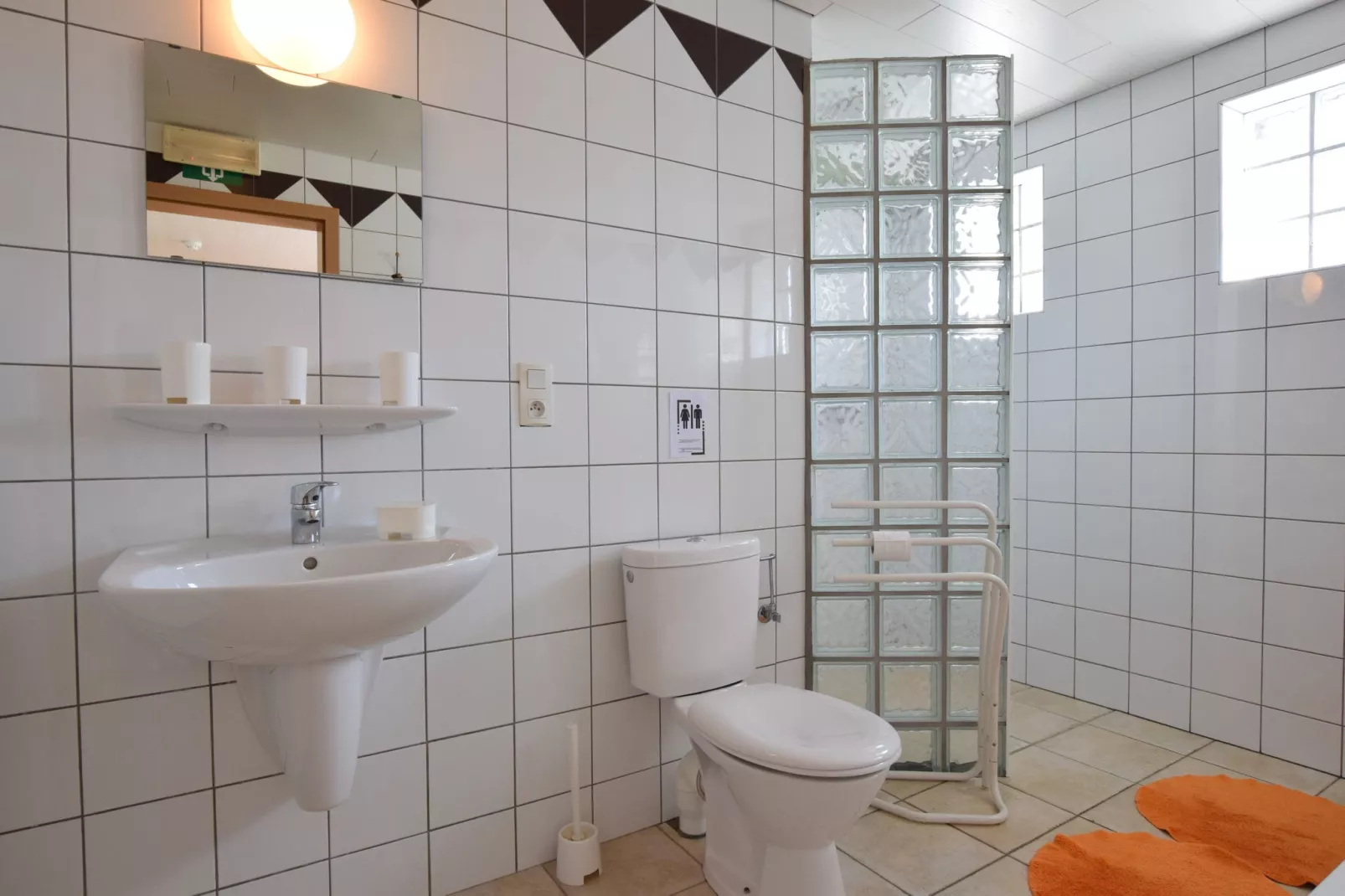 La Joie de Vivre-Bathroom