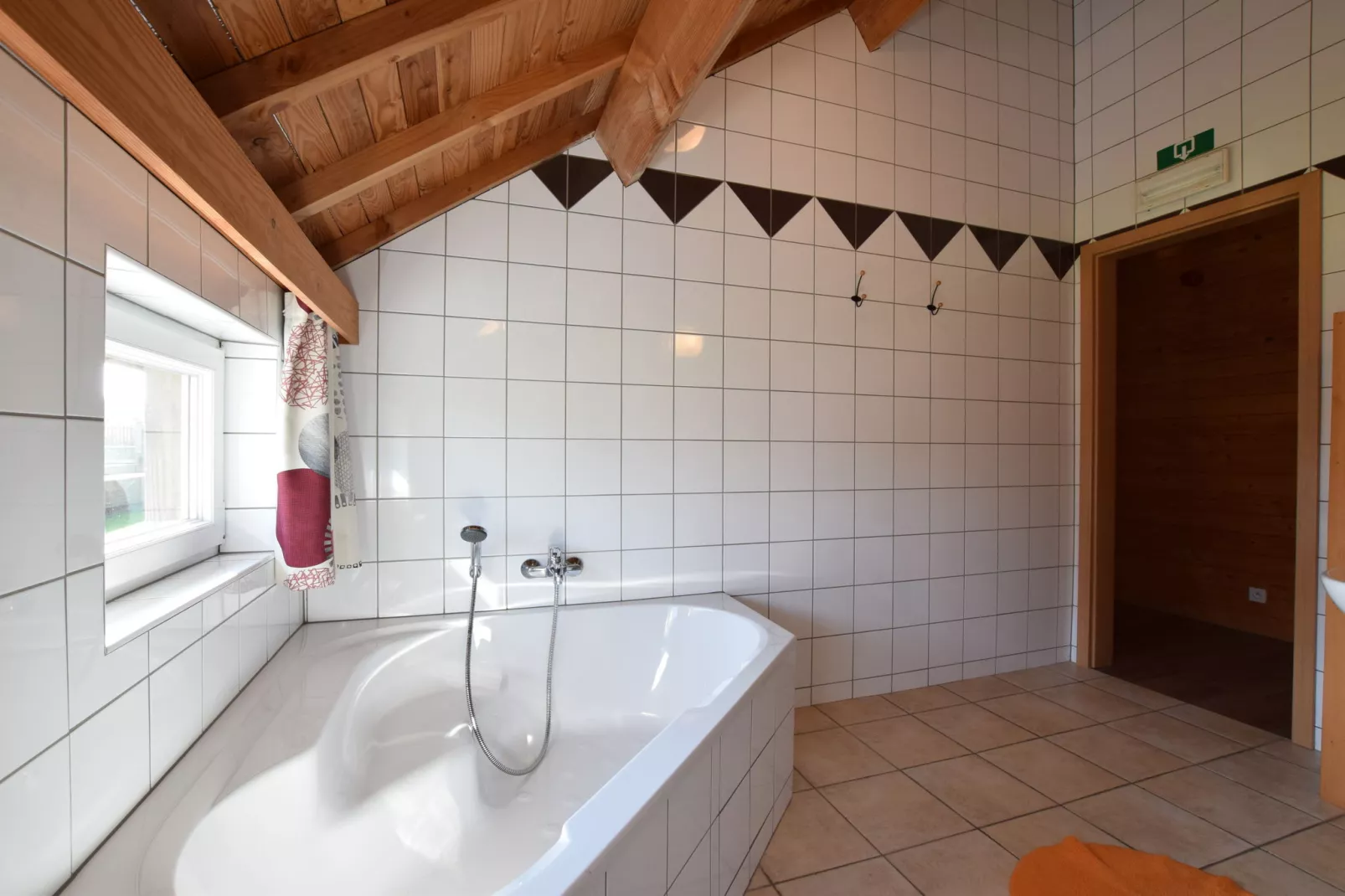 La Joie de Vivre-Bathroom