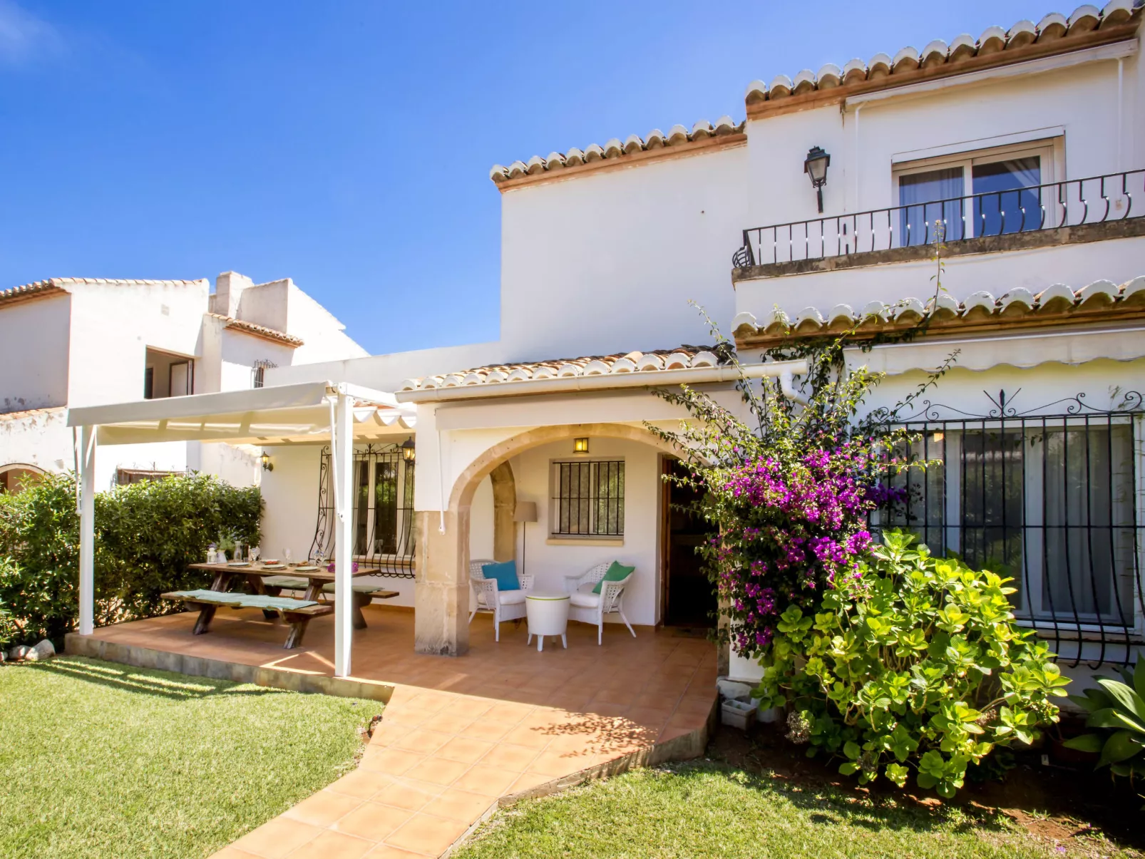 Cala Blanca 56-Outside