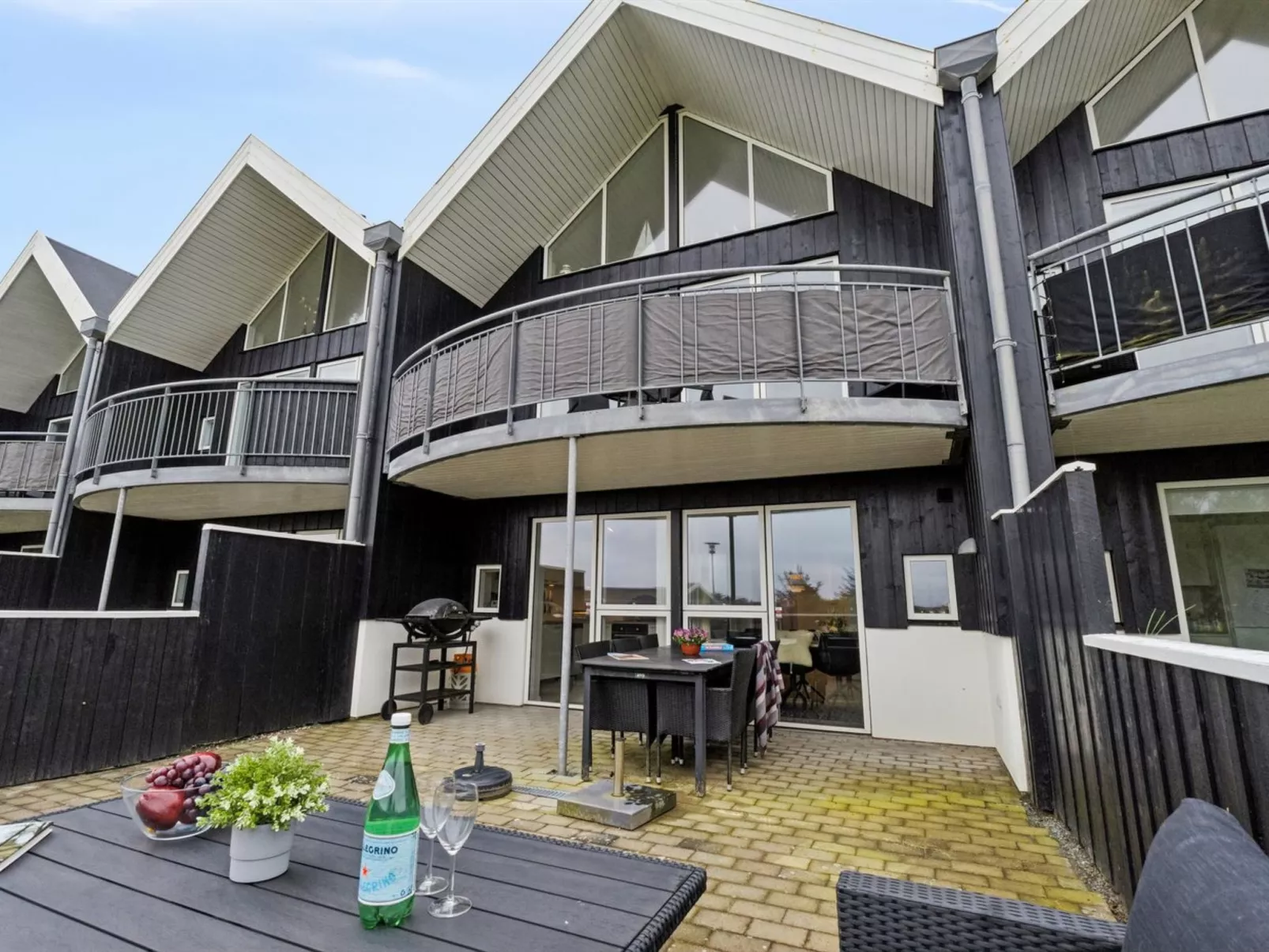 "Kiris" - 700m from the sea-Outside
