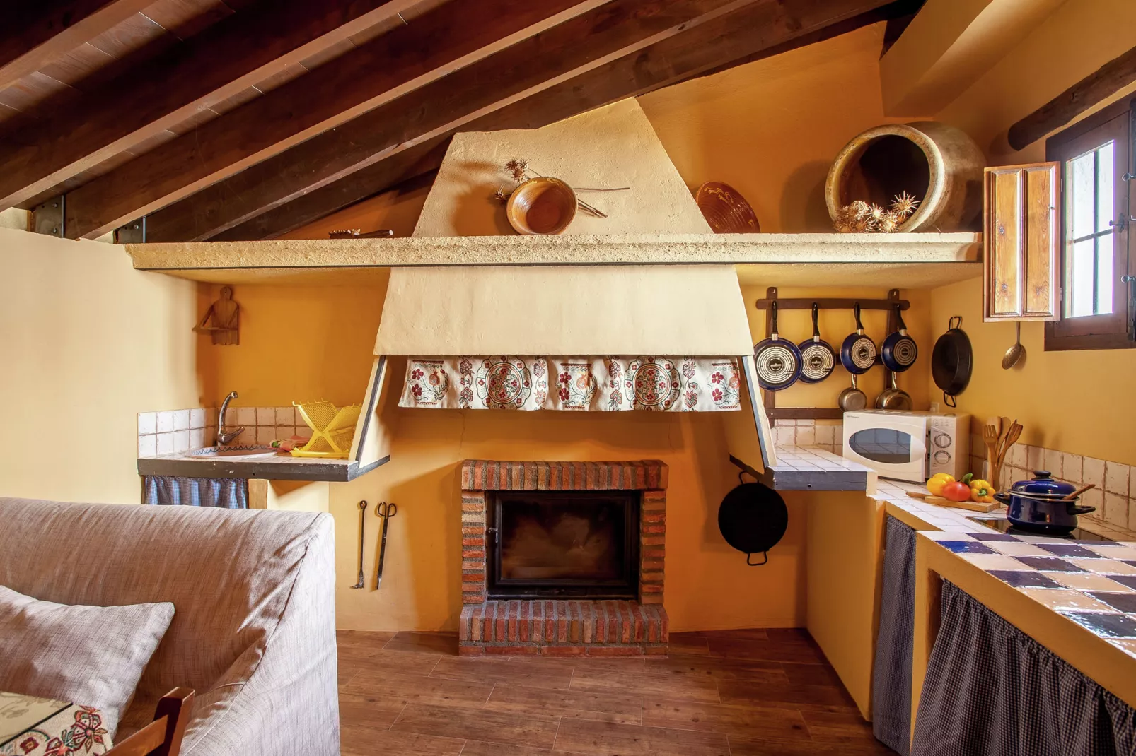 La Cocineta-Kitchen