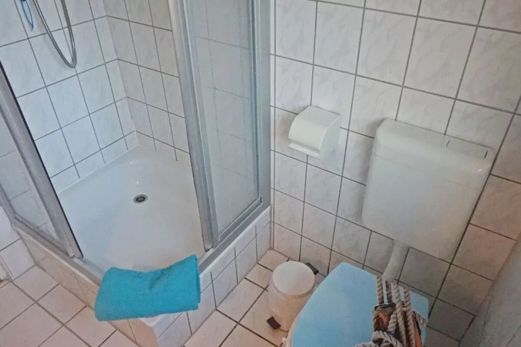 285248-Bathroom