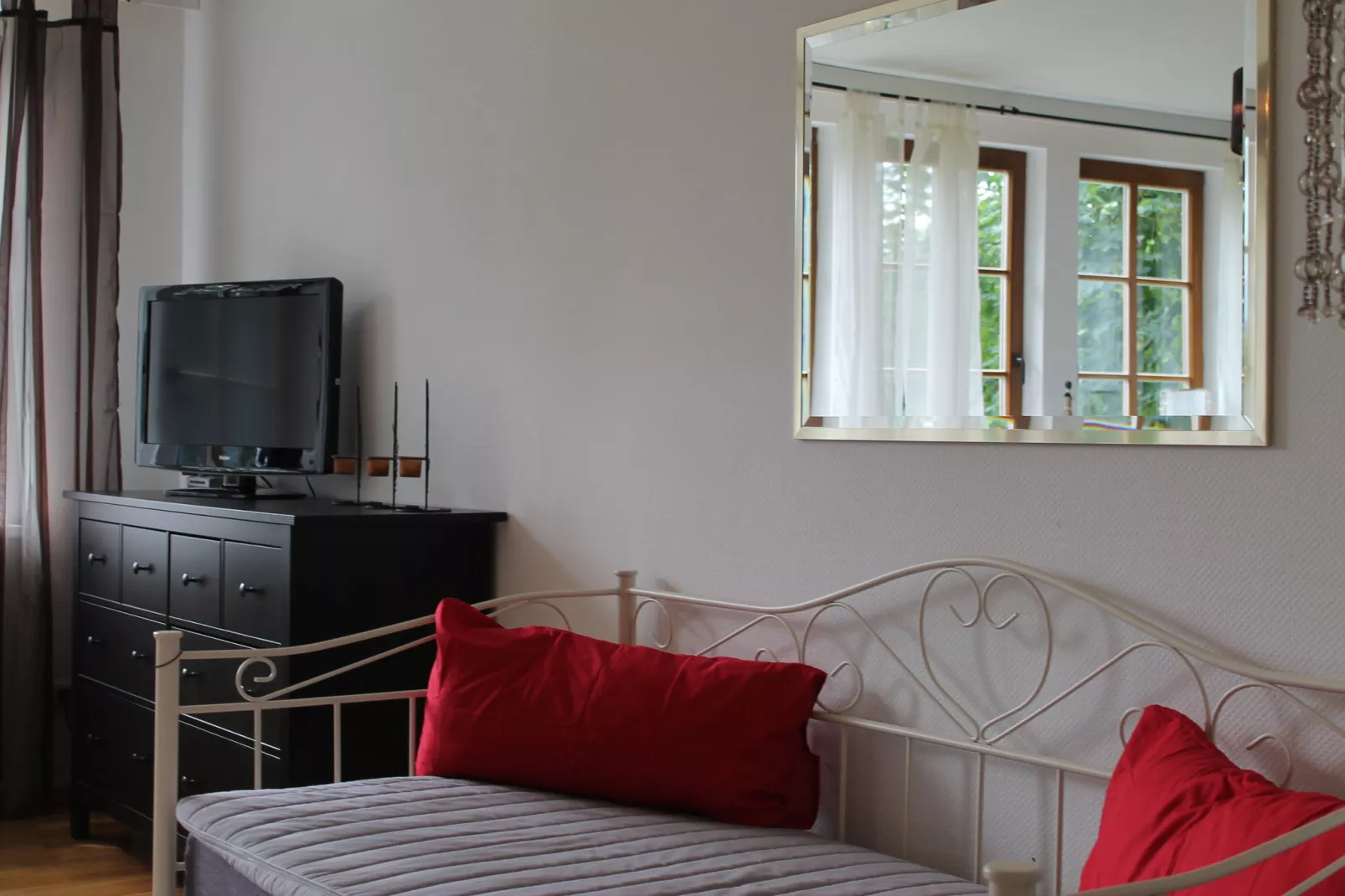 Landhausetage mit Garten-Living room