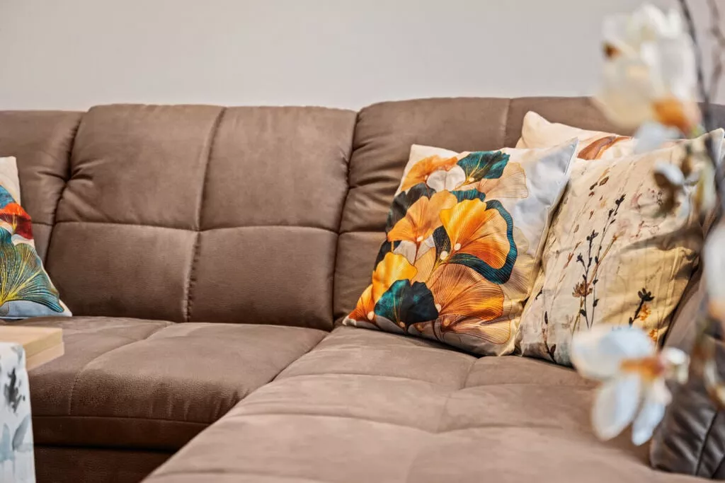 482089-Living room
