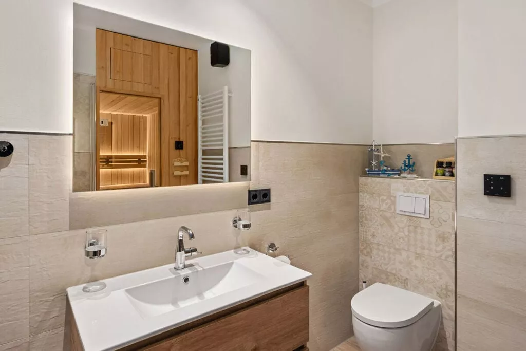 482089-Bathroom