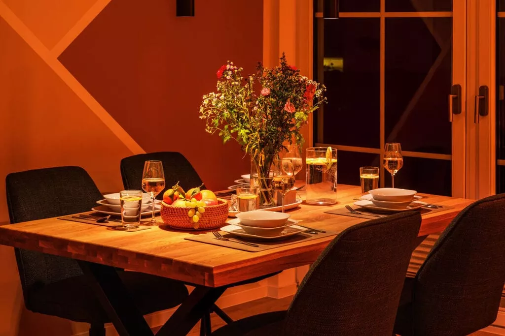 482089-Dining room