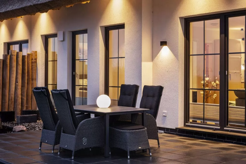 482089-Dining room